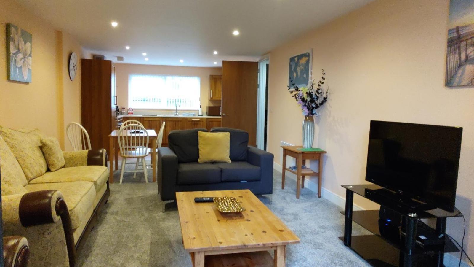 Meridian Bay Apartment Swansea Exterior foto